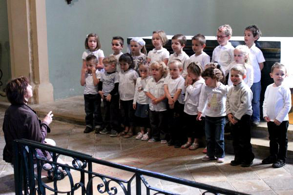 2012-06-09 Ecole qui chante Pusey (1)