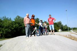 2015-07-11 Pusey Pumptrack 010