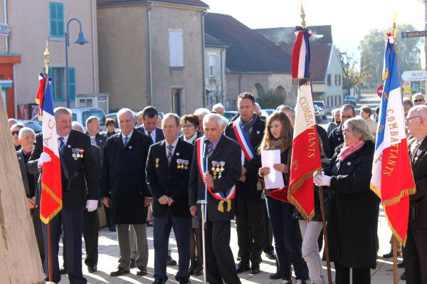 2013-11-11 Pusey Monument Aux Morts 086