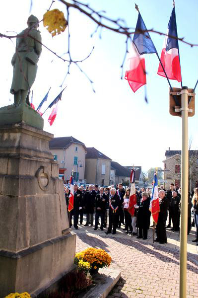 2013-11-11 Pusey Monument Aux Morts 084