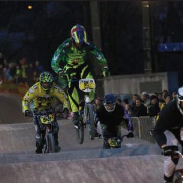 Revue de presse : l'élite du BMX fait le spectacle en nocturne