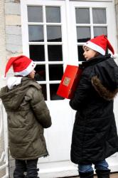 Distribution des colis de Noël