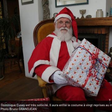 Revue de presse :Pusey : Dominique Cusey incarne le père Noël depuis plus de 20 ans