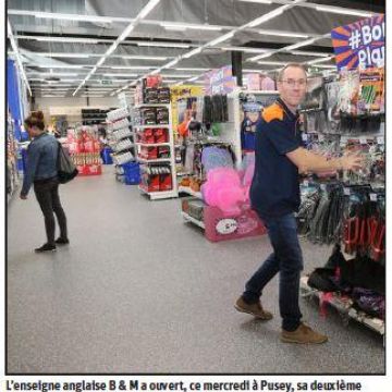 Revue de presse : Le deuxième magasin de l'enseigne B & M ouvre